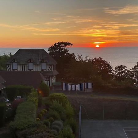 Appart Lumineux Avec Vue Sur Mer A 180 Degres Apartman Trouville-sur-Mer Kültér fotó