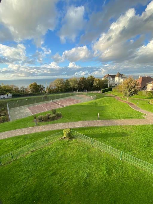 Appart Lumineux Avec Vue Sur Mer A 180 Degres Apartman Trouville-sur-Mer Kültér fotó