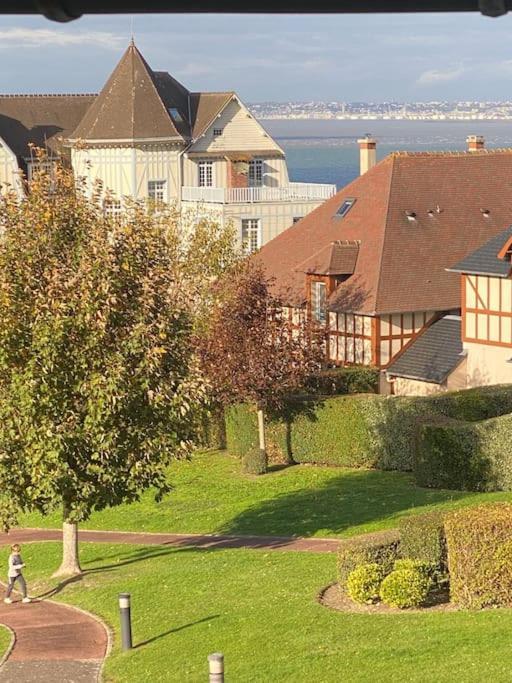 Appart Lumineux Avec Vue Sur Mer A 180 Degres Apartman Trouville-sur-Mer Kültér fotó