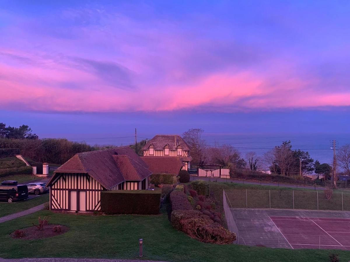 Appart Lumineux Avec Vue Sur Mer A 180 Degres Apartman Trouville-sur-Mer Kültér fotó